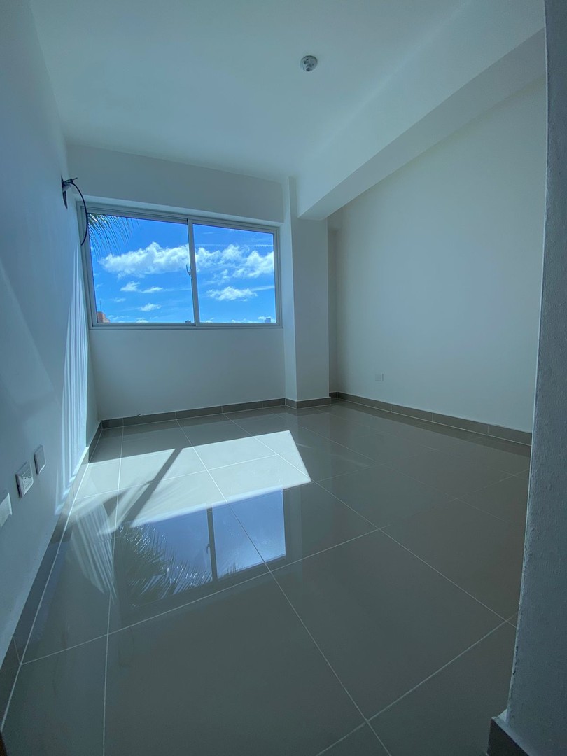 apartamentos - Apartamento con Terraza en Sector Tropical Ave. Independencia 
4to y 5to nivel 5