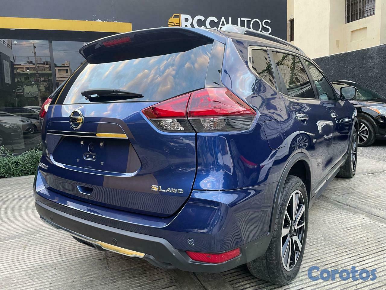 jeepetas y camionetas - Nissan Rogue  2