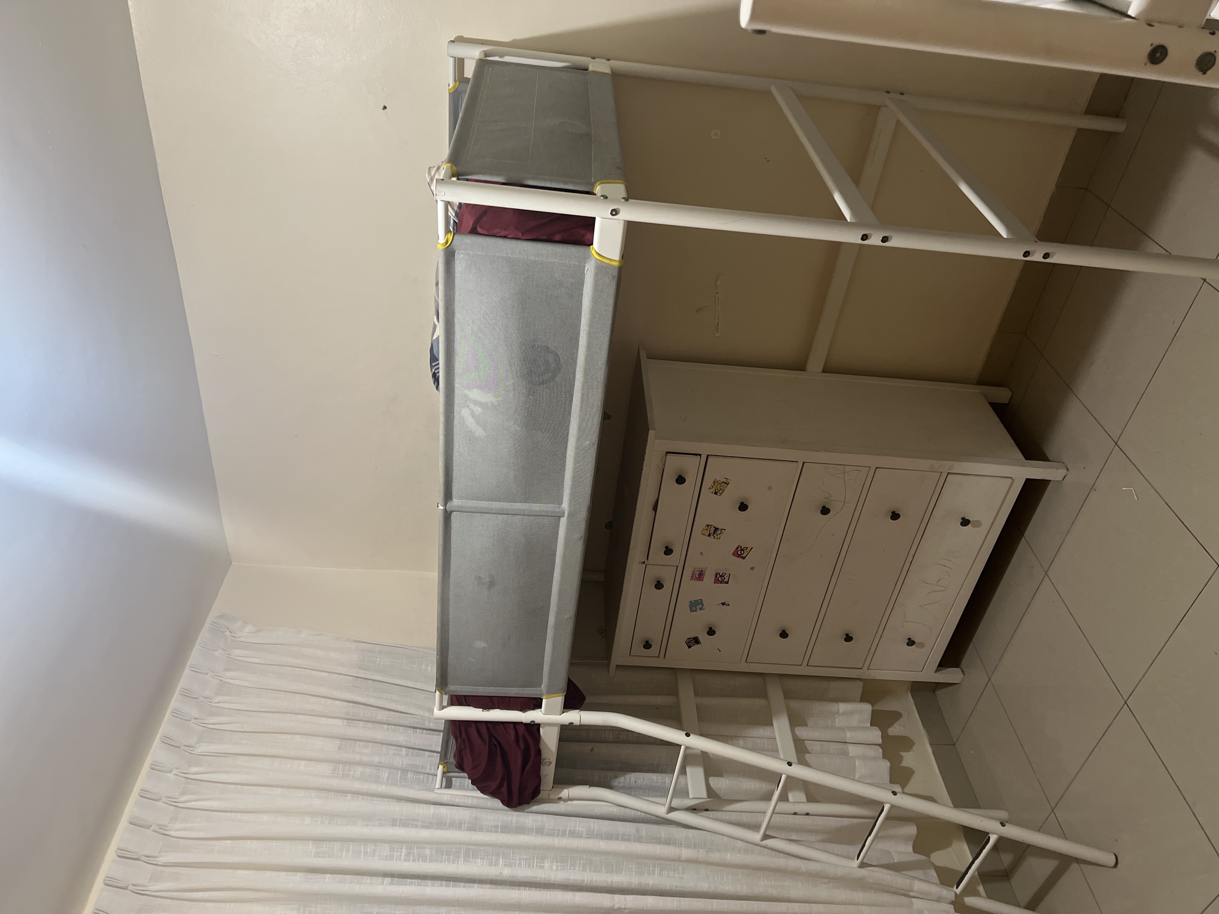 muebles y colchones - Cama alta de IKEA espacio abajo para escritorio o  1