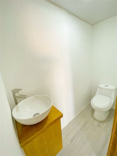 apartamentos - Apartamento en venta de 3 Habitaciones ubicado en San Isidro  4
