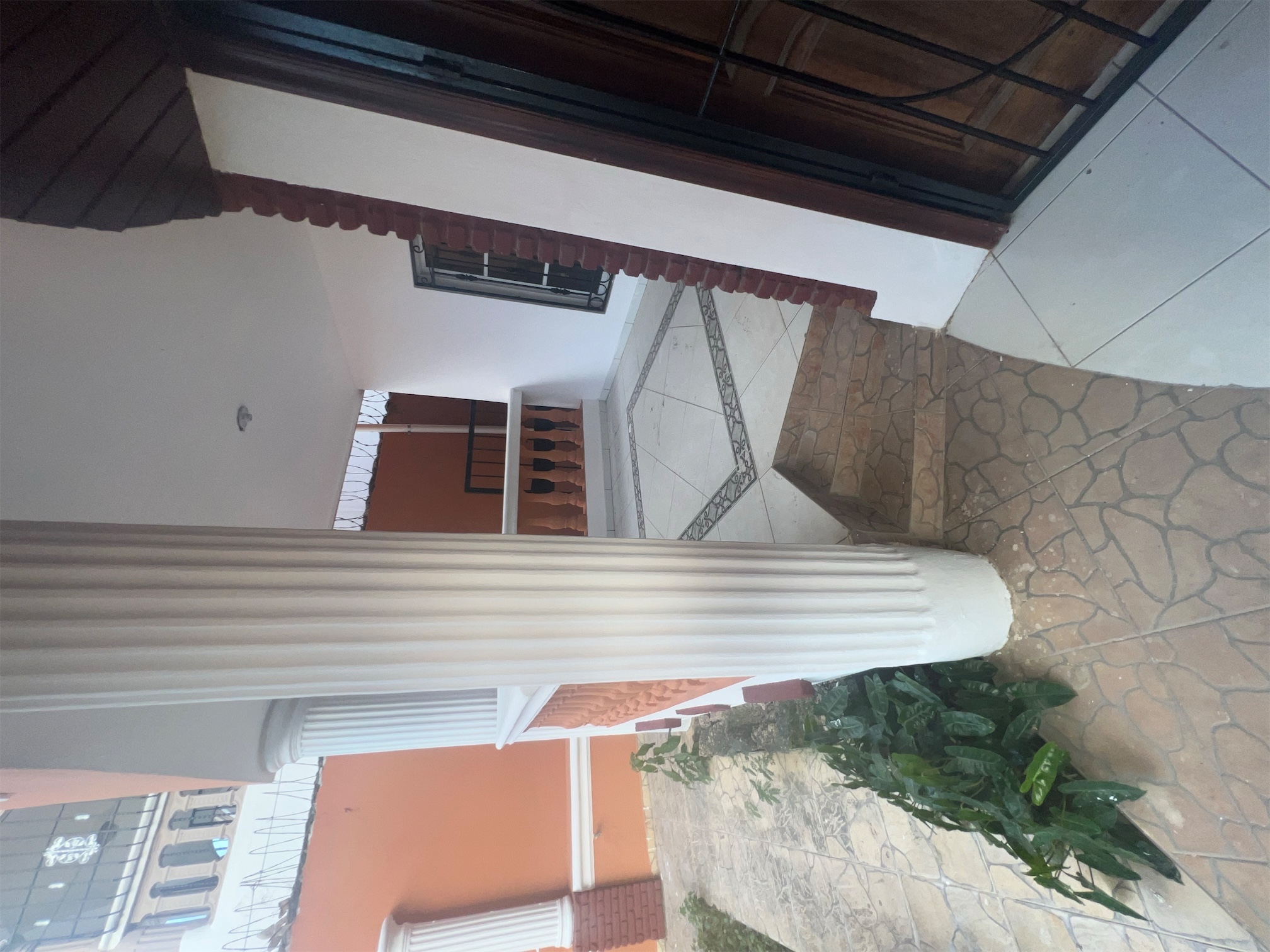 casas - Venta de casa en la autopista de san Isidro prado oriental con 5Hab y 4 Parqueos 8