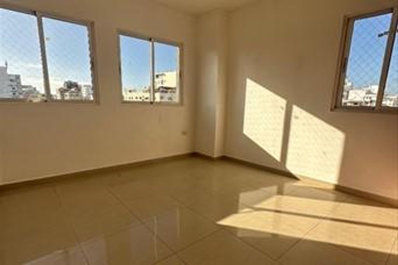 apartamentos - Apartamento en venta en Evaristo Morales 3
