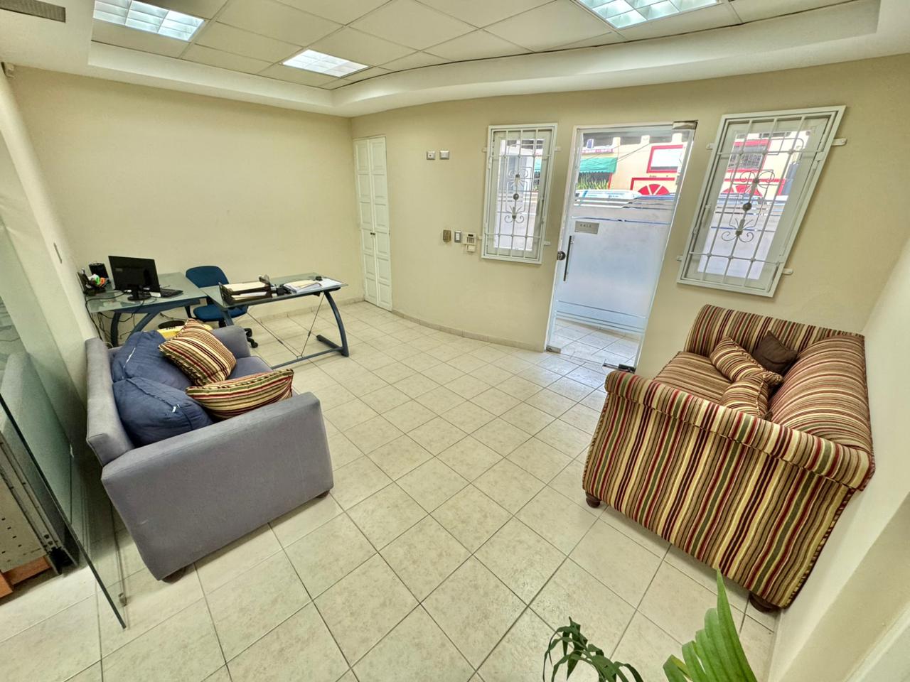 oficinas y locales comerciales - Local Comercial en Venta ZONA UNIVERSITARIA