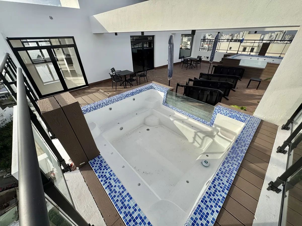 apartamentos - Vendo nuevo naco piso 14 vista increíble dos hab d 5