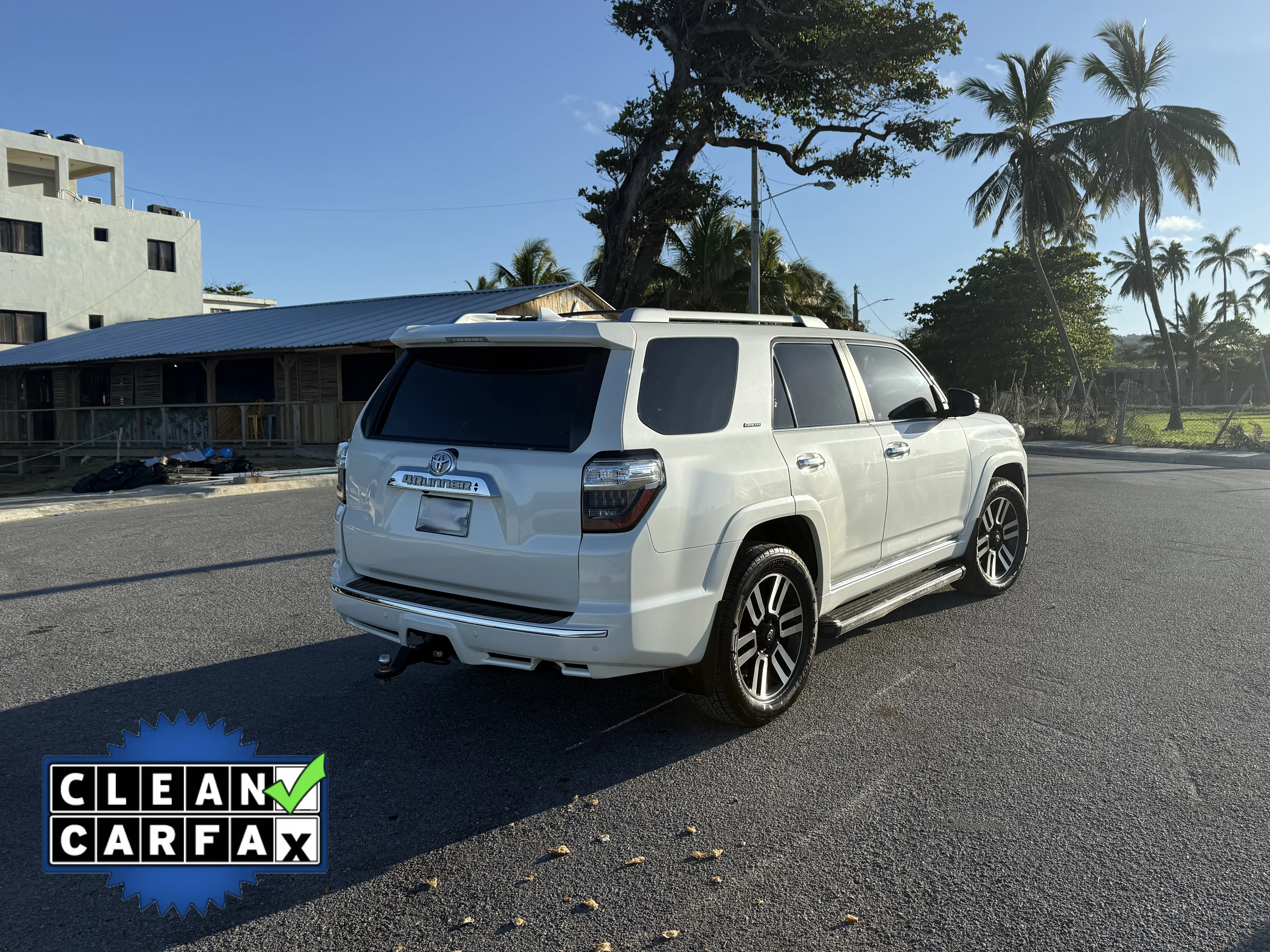 jeepetas y camionetas - Toyota 4Runner Limited 4x4 año 2020 Americana 4