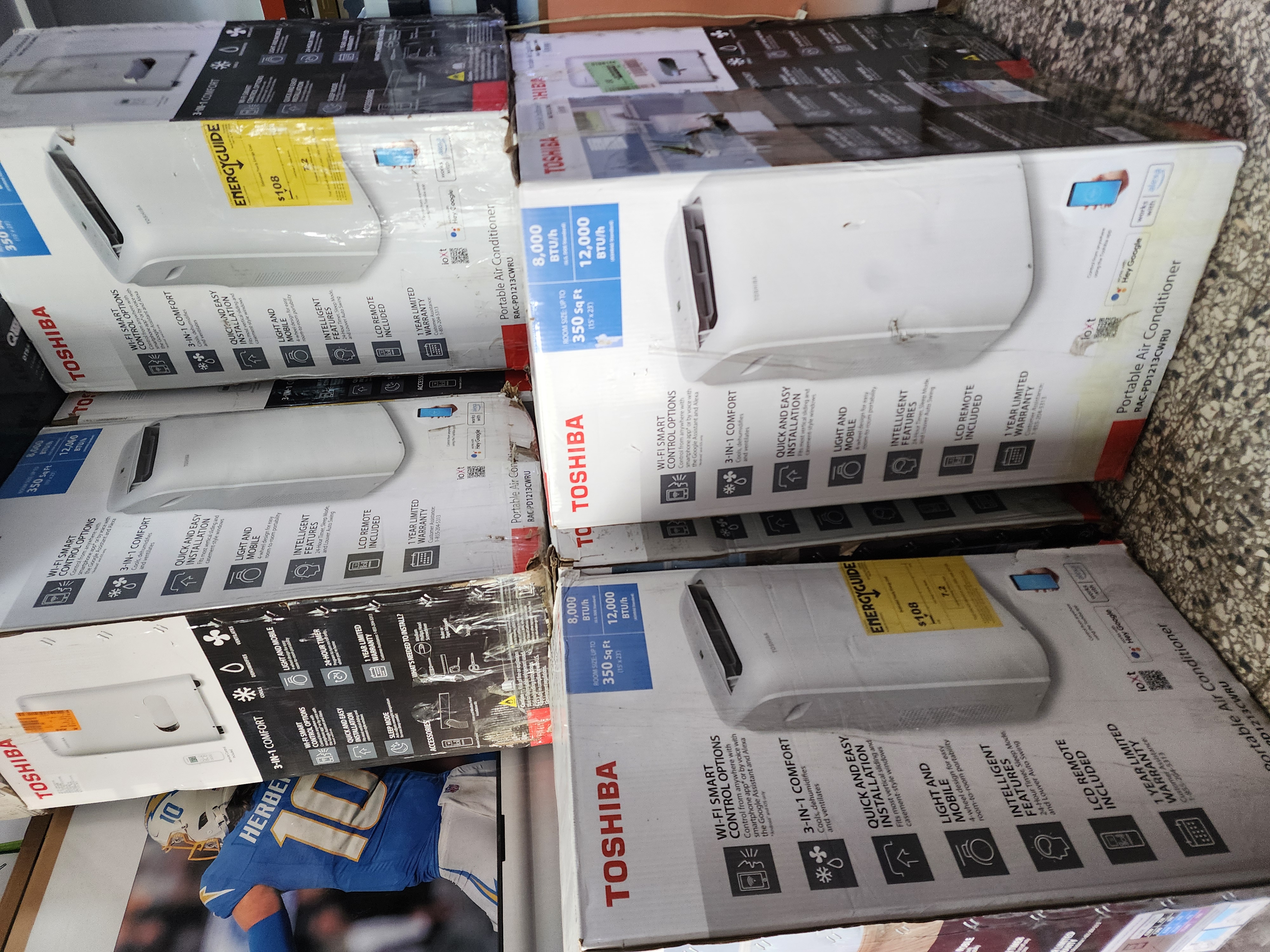 aires acondicionados y abanicos - Aire acondicionado portátil Toshiba 12000BTU  0