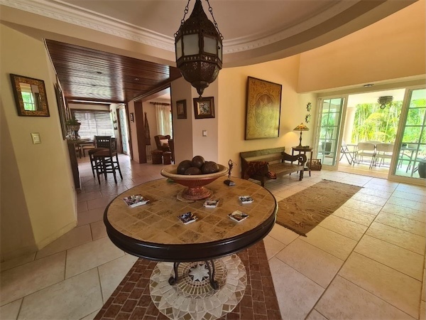 casas vacacionales y villas - Venta de Villa en metro country club, Juan Dolio República Dominicana 5