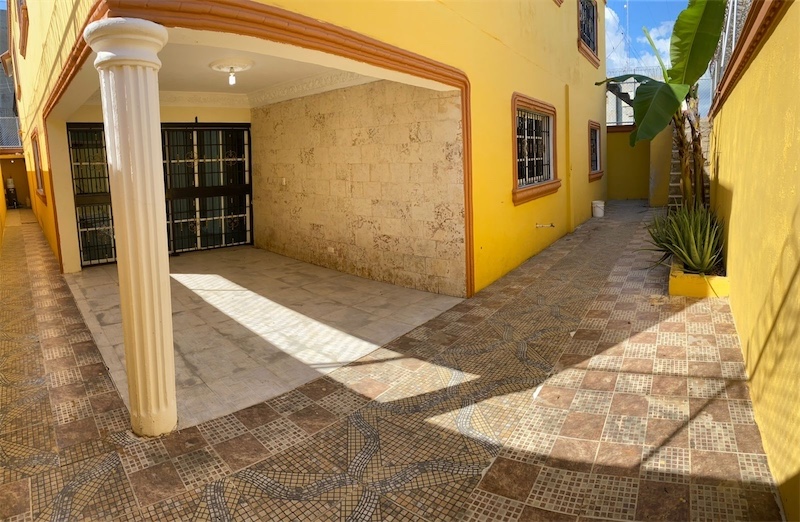 casas - casa en Las Américas Km 13 y medio residencial la moneda Santo Domingo 8