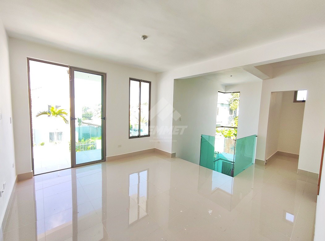 casas - CASA ESTRENAR PROYECTO CERRADO EMPORIUM DORADO SANTIAGO  2