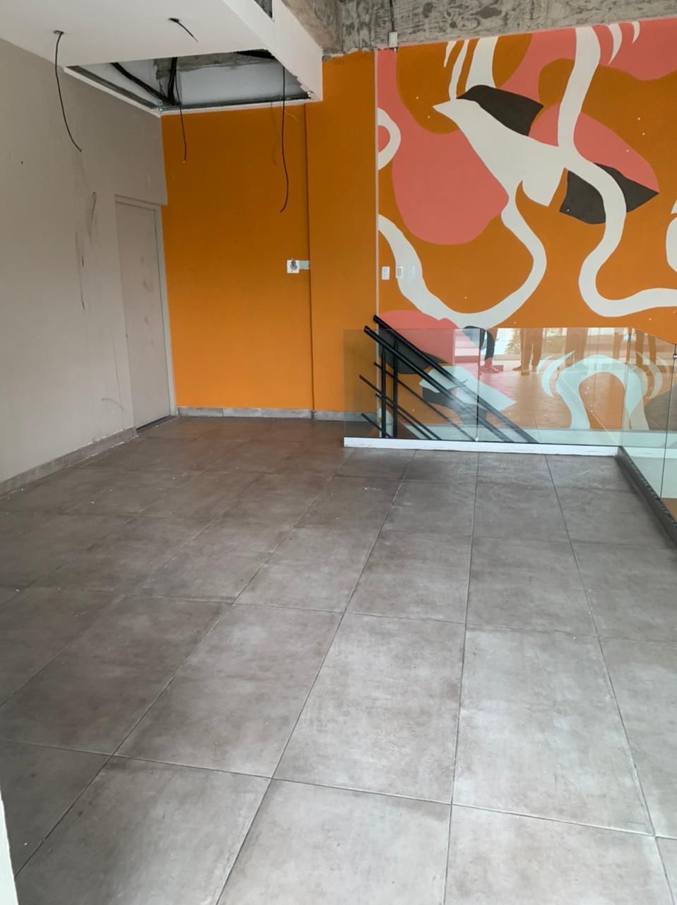 oficinas y locales comerciales - Local céntrico en Bella vista  5