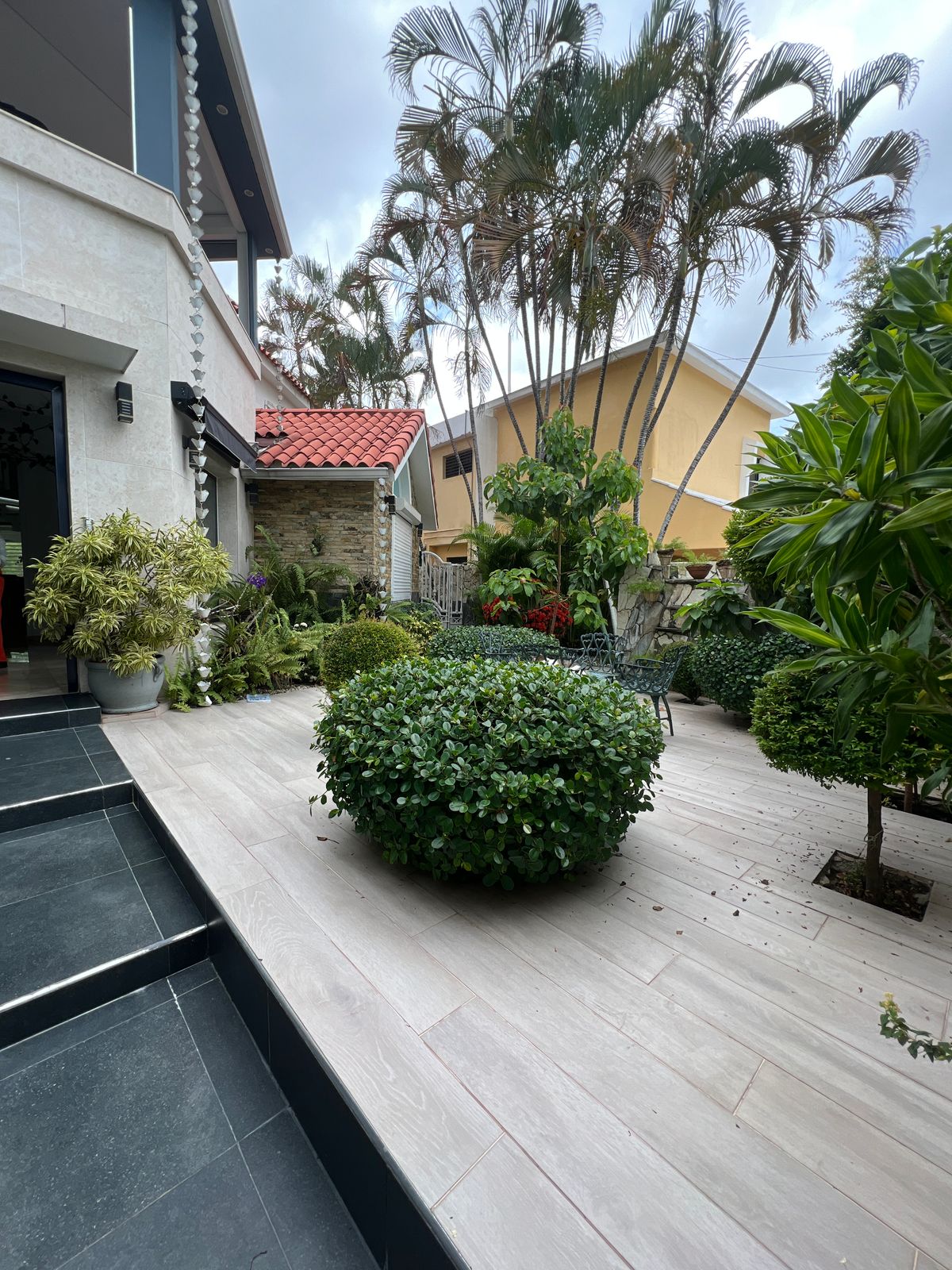 casas - Lujo y Comodidad Los Ríos Casa En Venta 1155 mts 0
