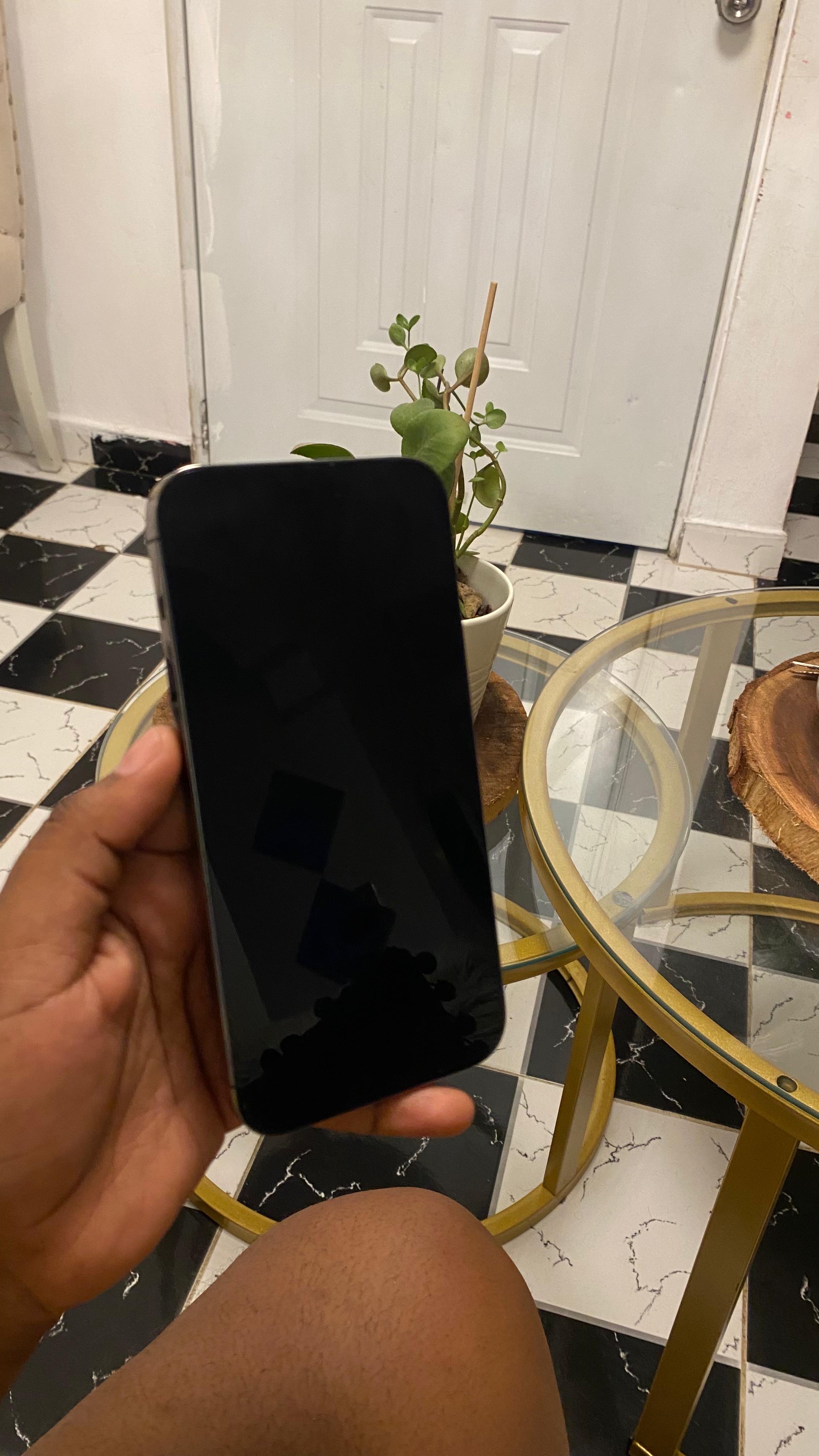 celulares y tabletas - Se venda Iphone 14 pro max 1