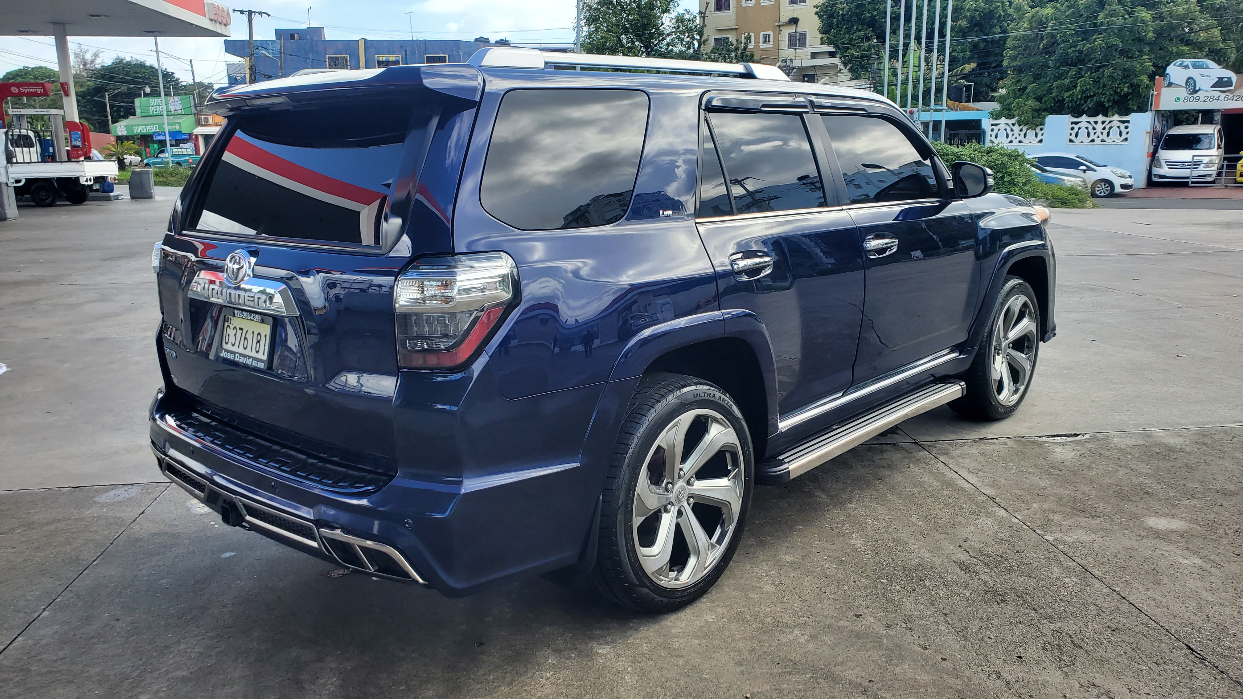 jeepetas y camionetas - 2016 Toyota 4Runner Limited (full) *BIEN NEGOCIABLE* 2