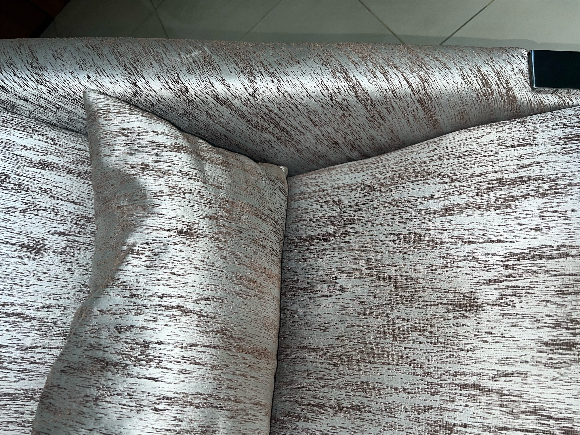 muebles y colchones - Vendo butacas de sala color gris, modernas y elegantes. 2