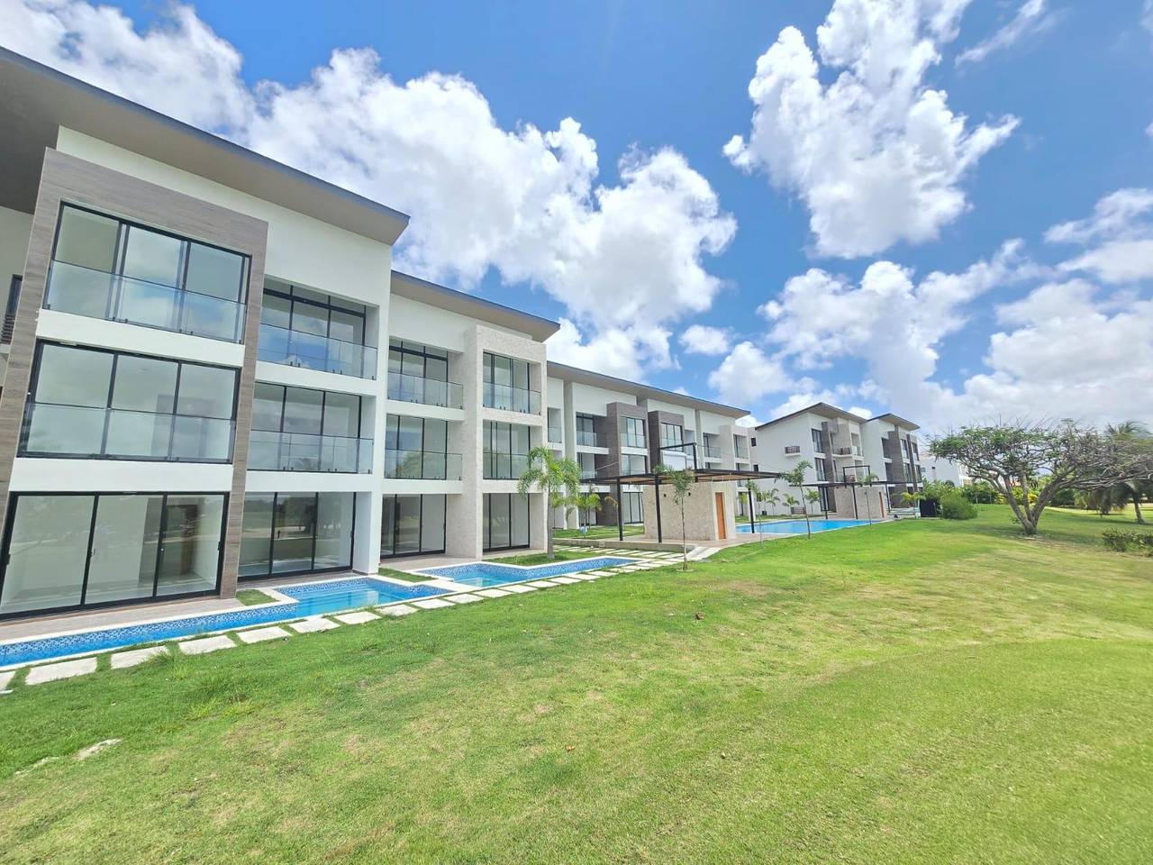 apartamentos - Se vende apartamento en Cocotal punta cana  3