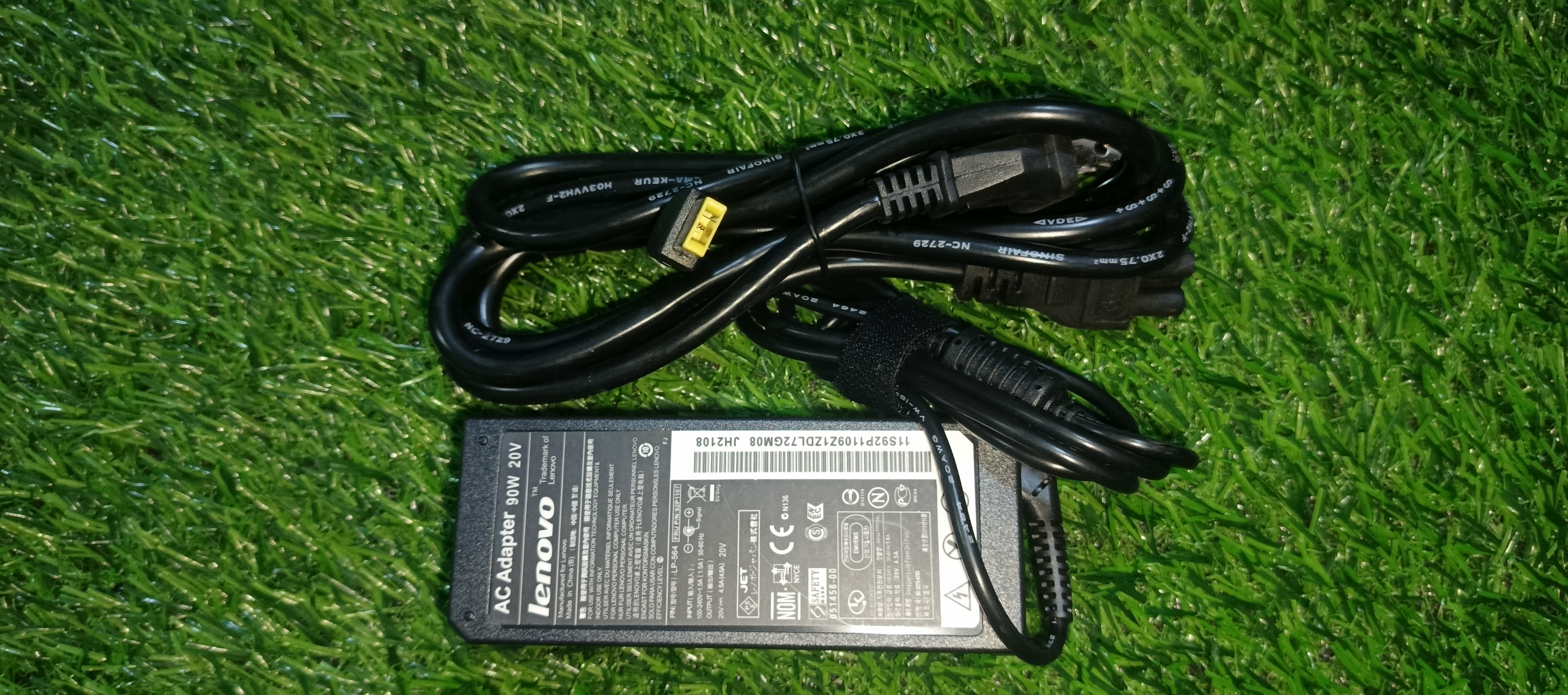 computadoras y laptops - Cargador USB Lenovo 0
