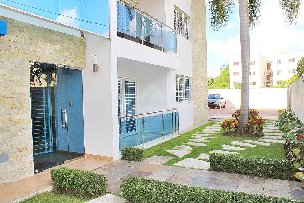 apartamentos - SEGUNDO PISO PROXIMO PLAZA HACHE SANTIAGO  0