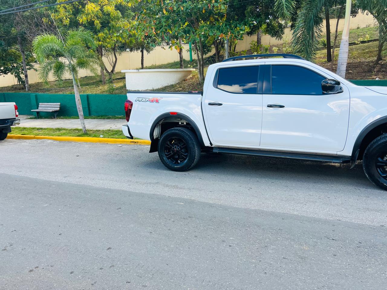 jeepetas y camionetas - Nissan frontier pro x 2022 4