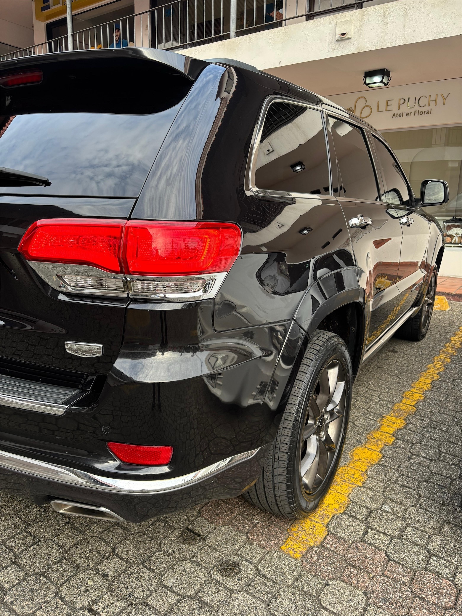 jeepetas y camionetas - Jeep  grand Cherokee summit 2015  como nueva  5