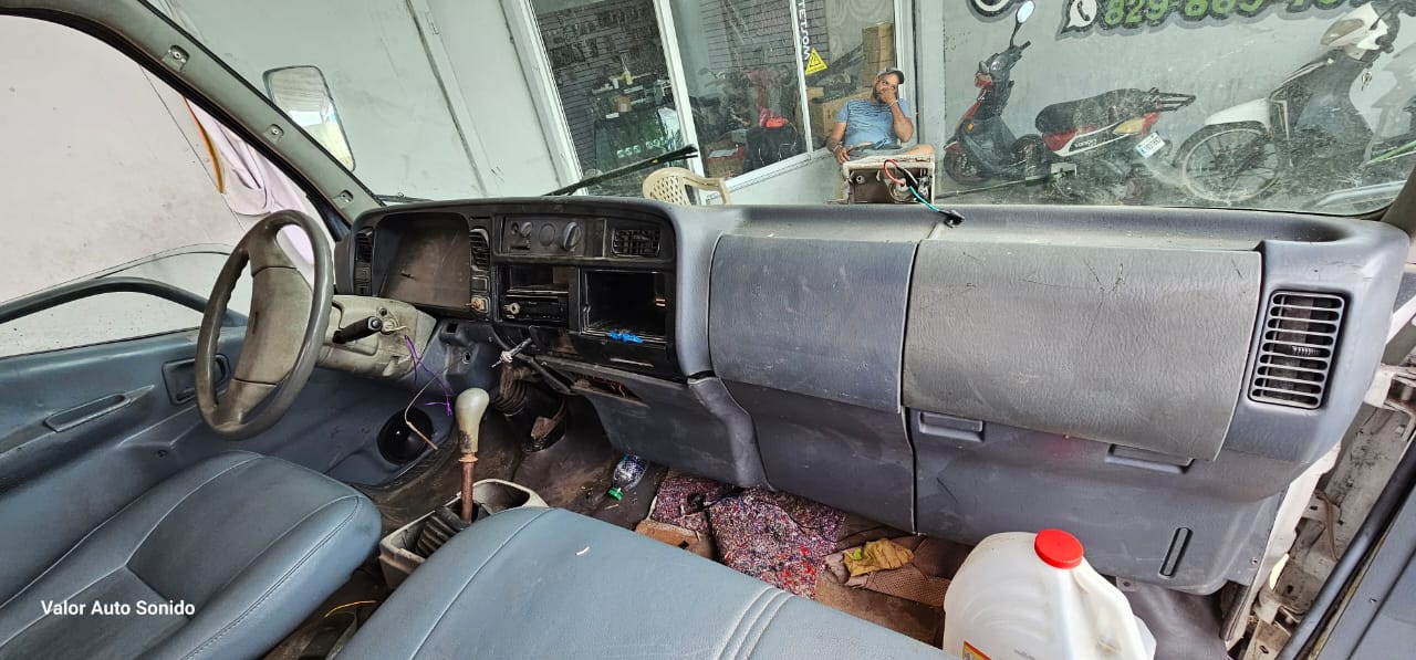 camiones y vehiculos pesados - Mitsubishi Canter 2006 6