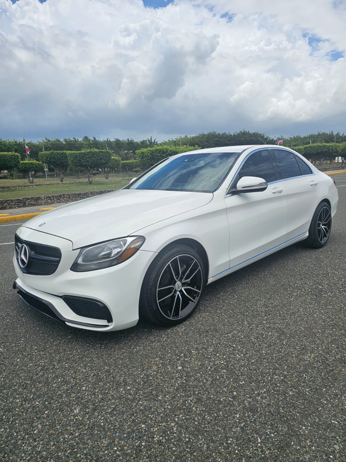 carros - Mercedes Benz C300 2016 AMG Pocas Millas 0