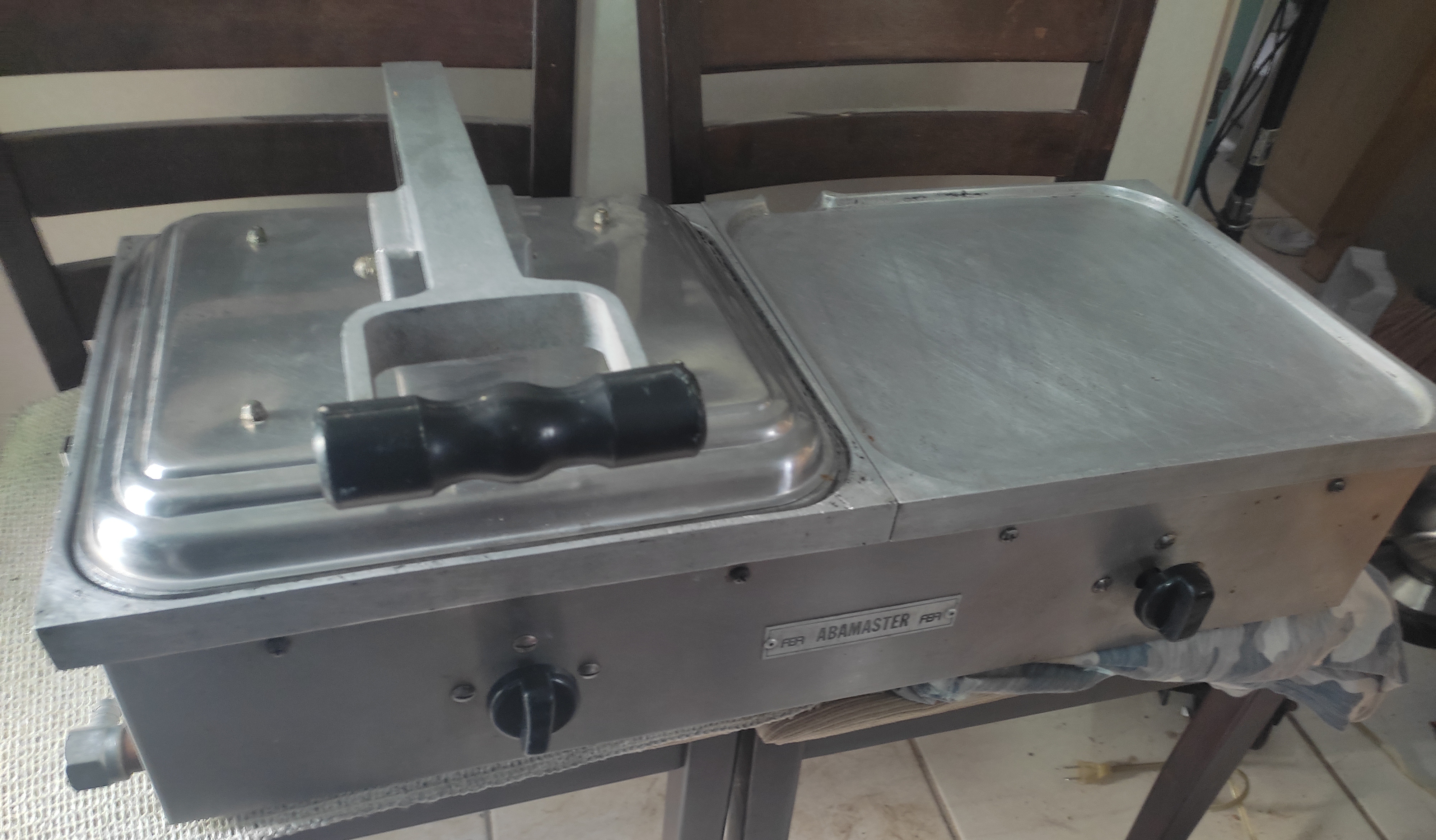 equipos profesionales - Tostadora y plancha en muy buena condiciones. 4