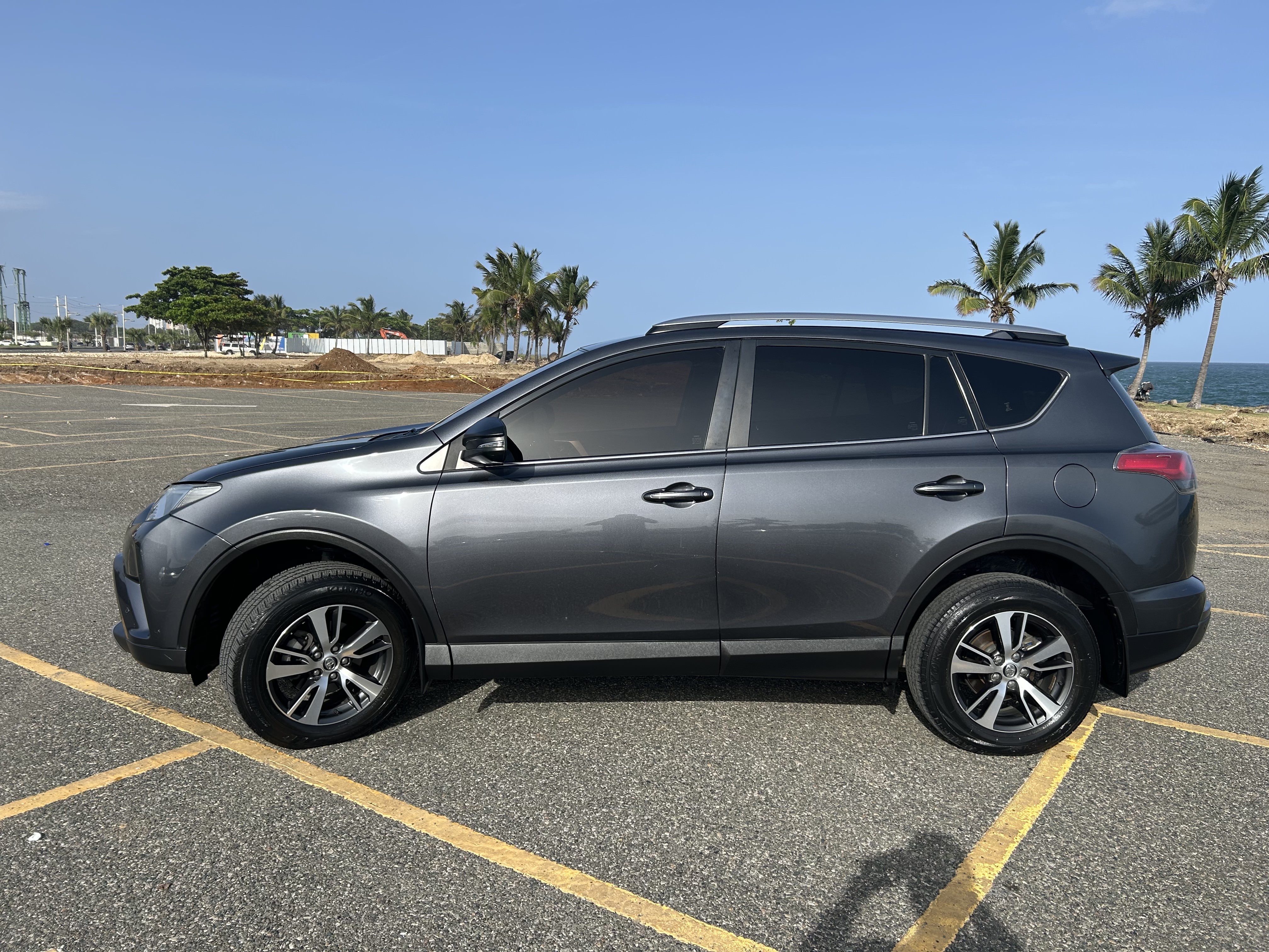 jeepetas y camionetas - Toyota Rav4 2017 • 80,644 km 7