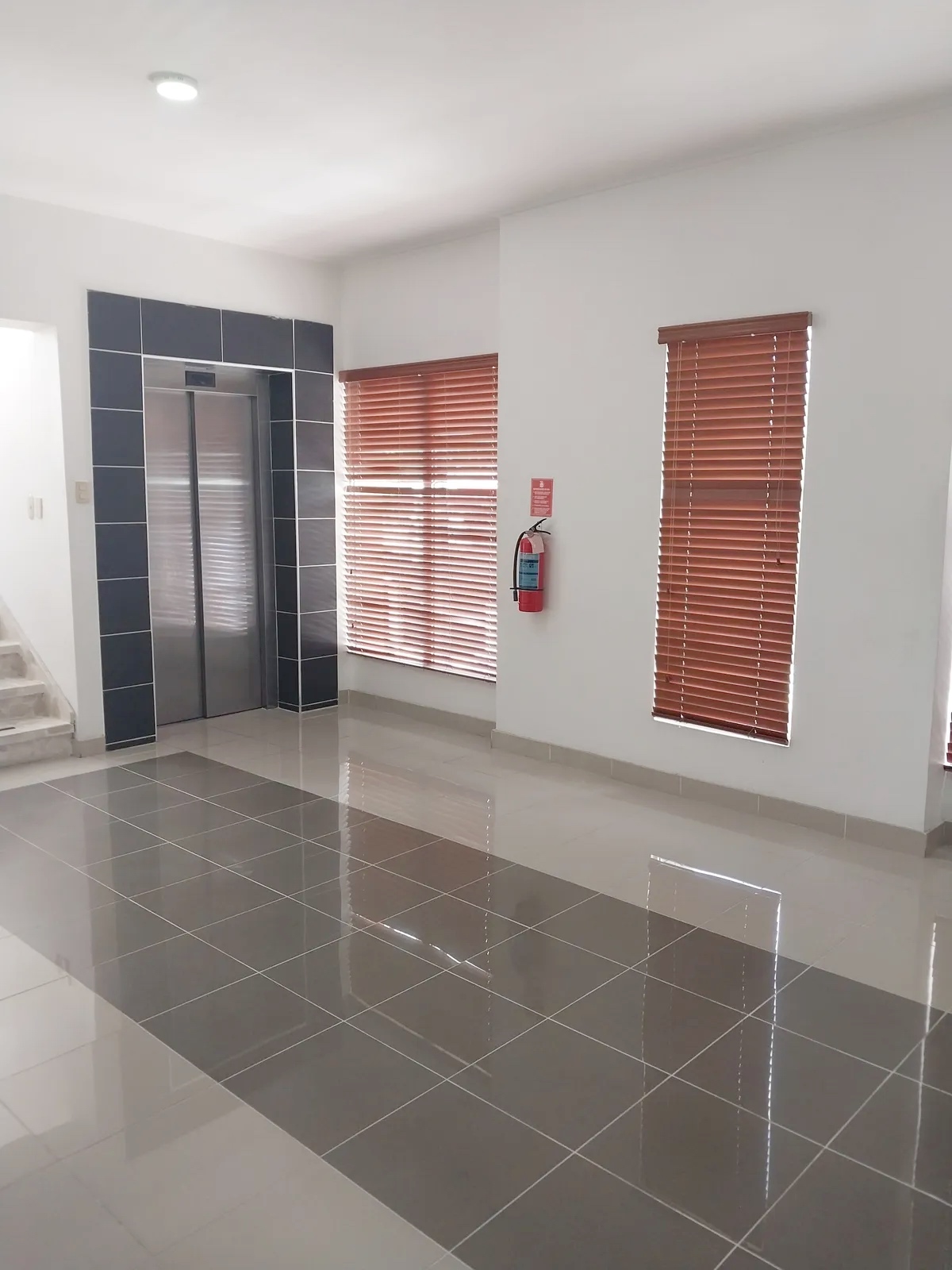 oficinas y locales comerciales - Local comercial Evaristo  3