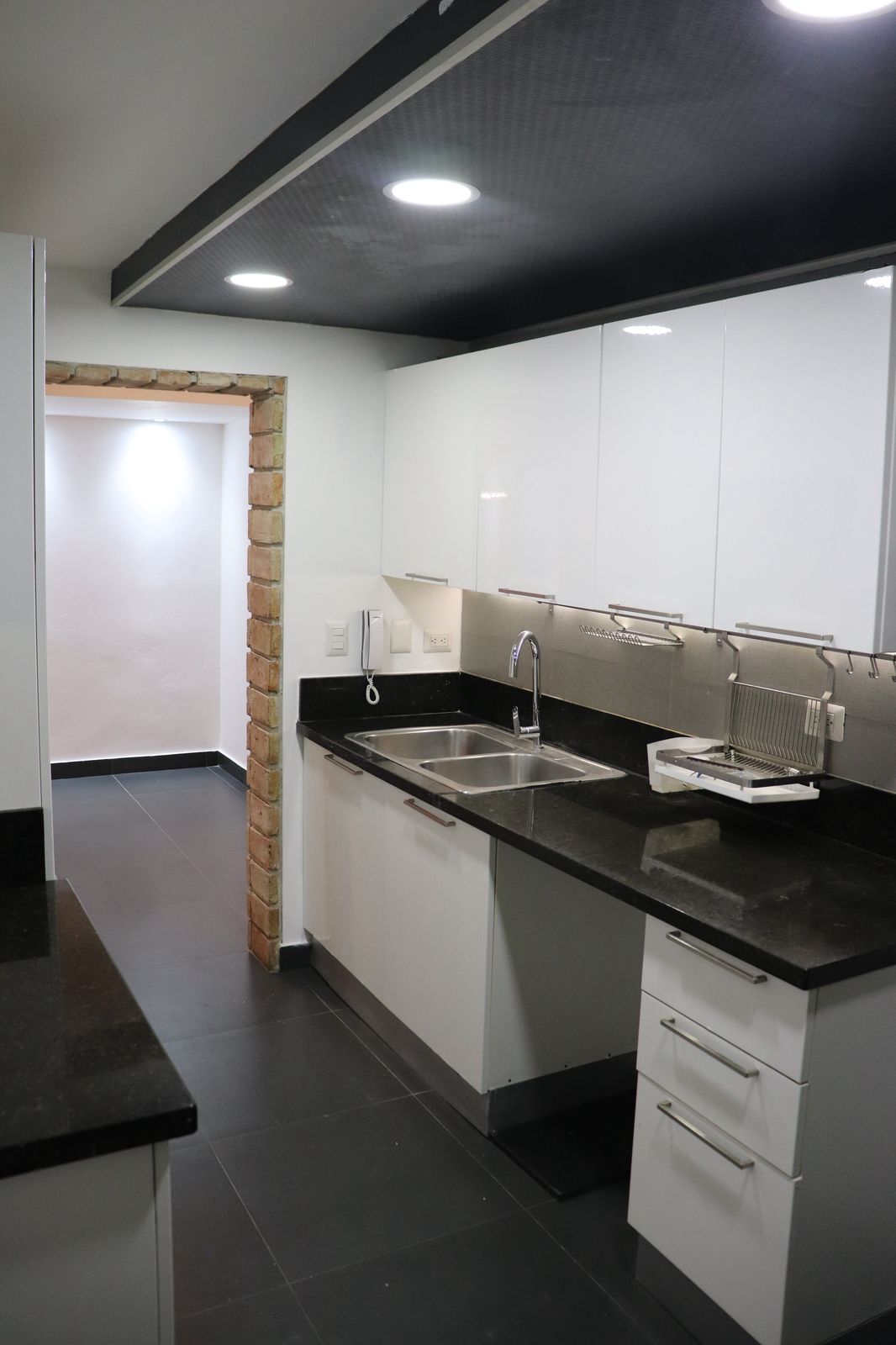 apartamentos - Alquilo hermoso apartamento en el corazón de Naco  7
