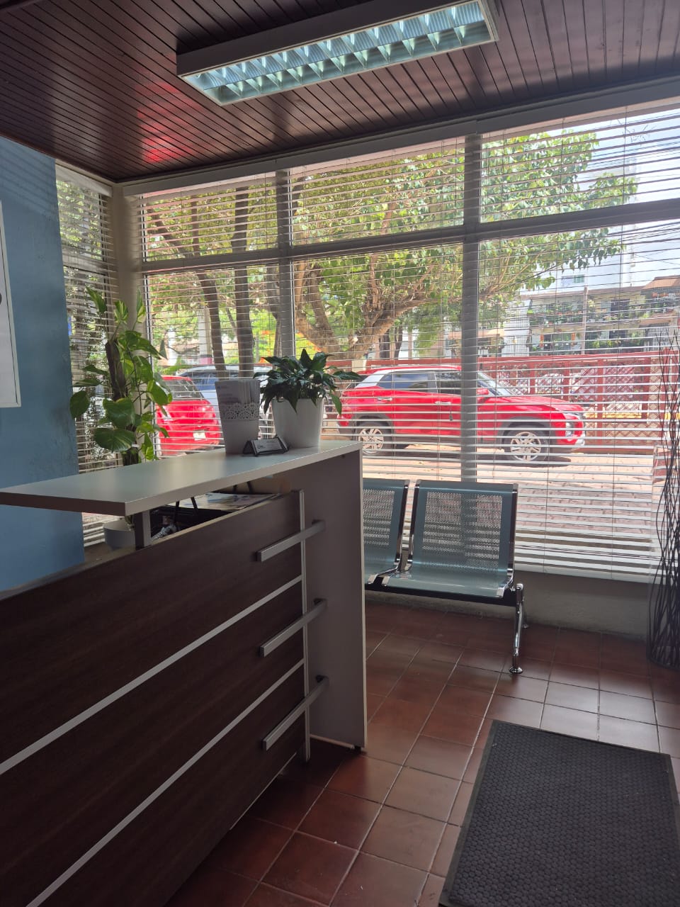 casas - Casa Convertida en Oficina – Romulo Betancourt 1