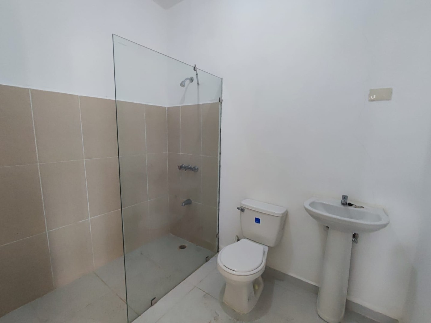 apartamentos - Se Vende Edificio Nuevo Con Cuatro Apartamentos de Dos Habitaciones 8