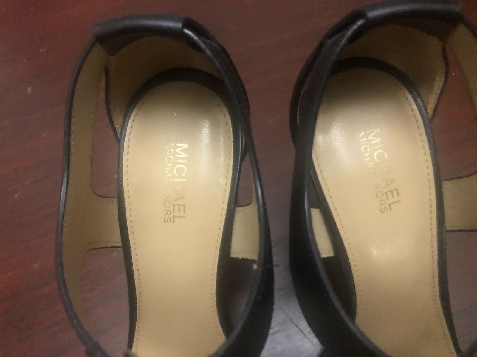 zapatos para mujer - Vendo zapatillas Michael Kors RD$4,000 1