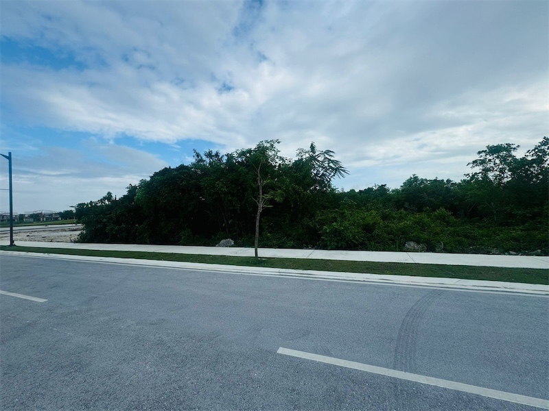 solares y terrenos - Vendo solar! En vista cana 
Precio US$175,000
763.12 metros 0
