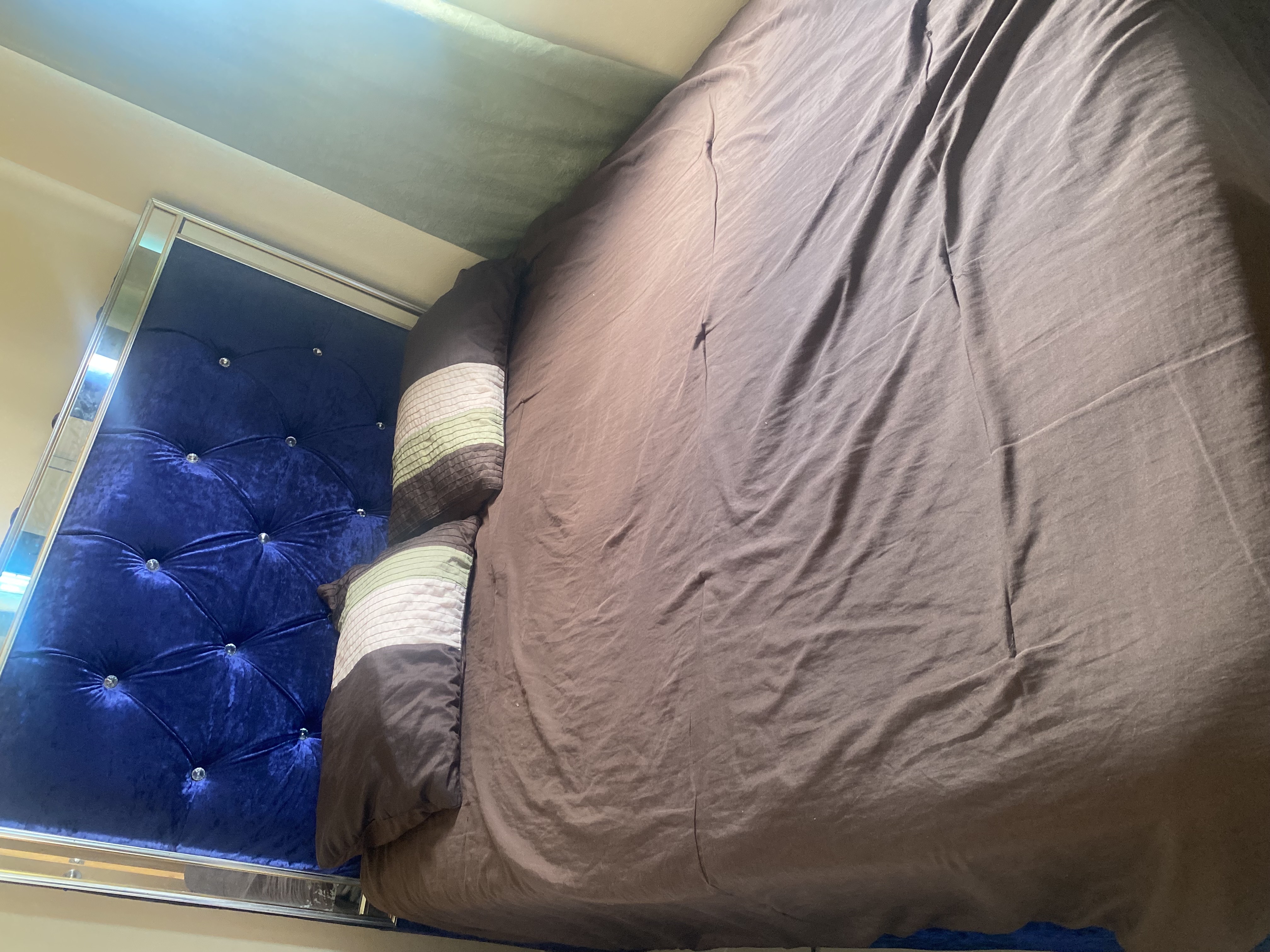 muebles y colchones - Cama Queen con colchón  2