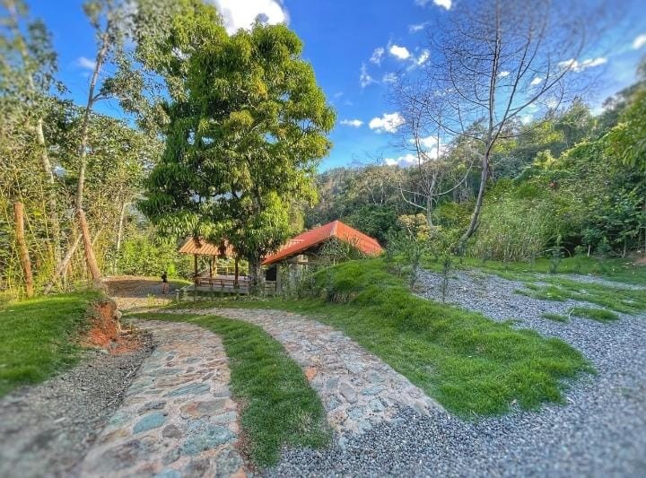casas vacacionales y villas - Villa con Vista a la Ciudad de Jarabacoa  1