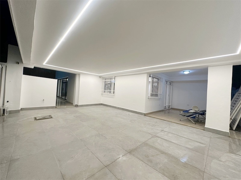 oficinas y locales comerciales - Propiedad en Bella vista  4