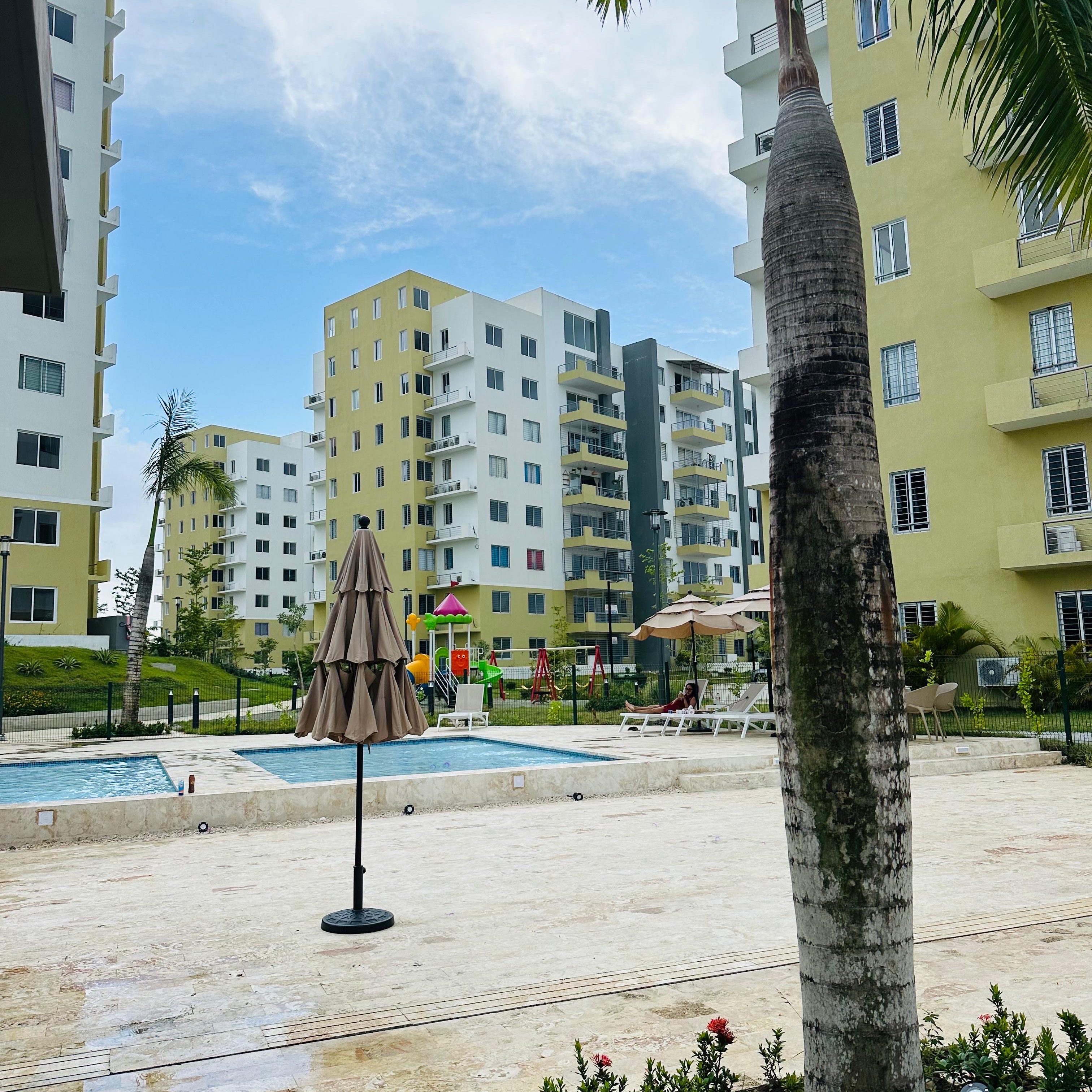 apartamentos - venta de apartamentos en la torre más exlusiva con piscina Jacobo MAJLUTA  0