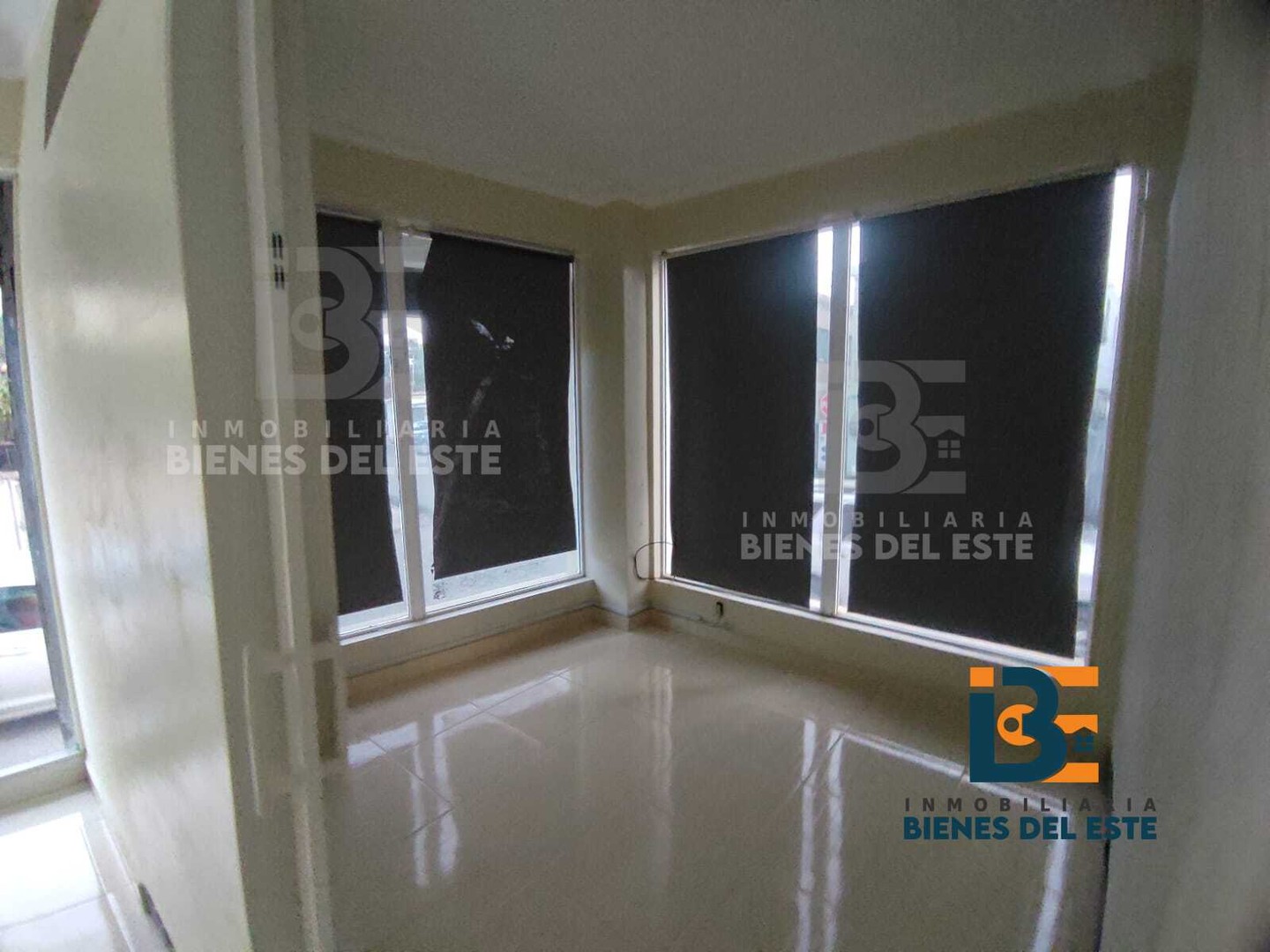 oficinas y locales comerciales - 📍Se Renta Local Comercial en Villa Velázquez, Primer Nivel 2