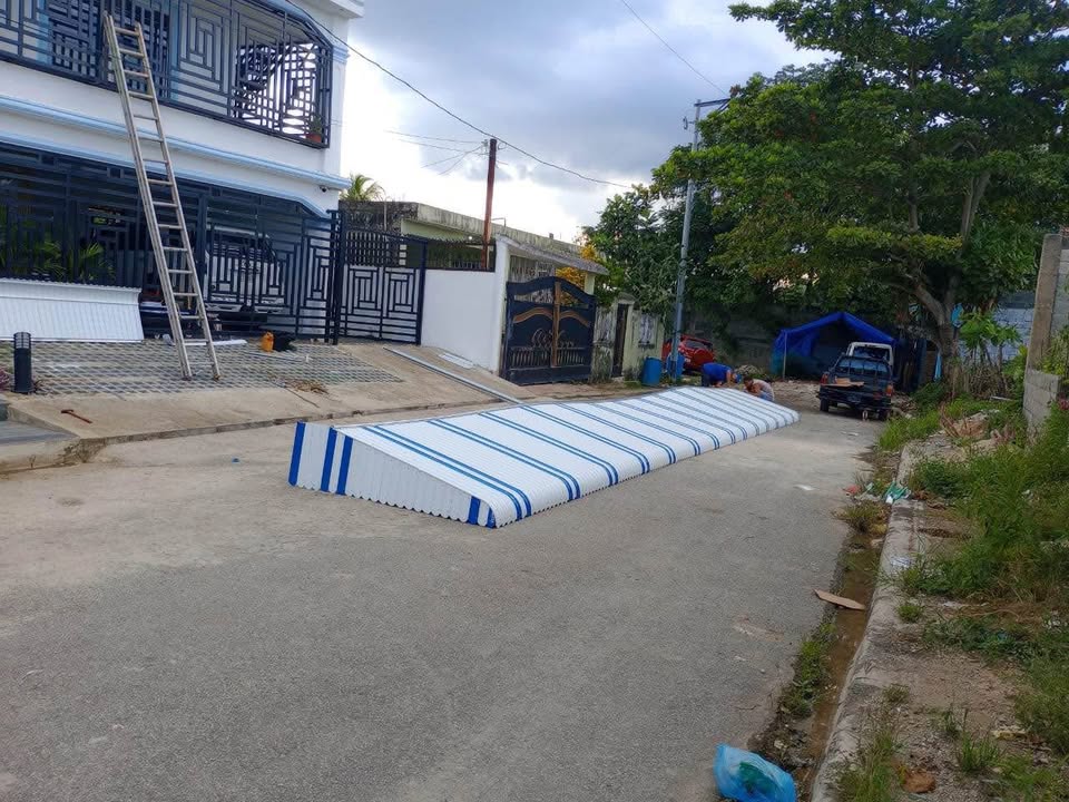 construccion e industrial - Hacemos toldos de tela, aluminio y p. enrollables. 3