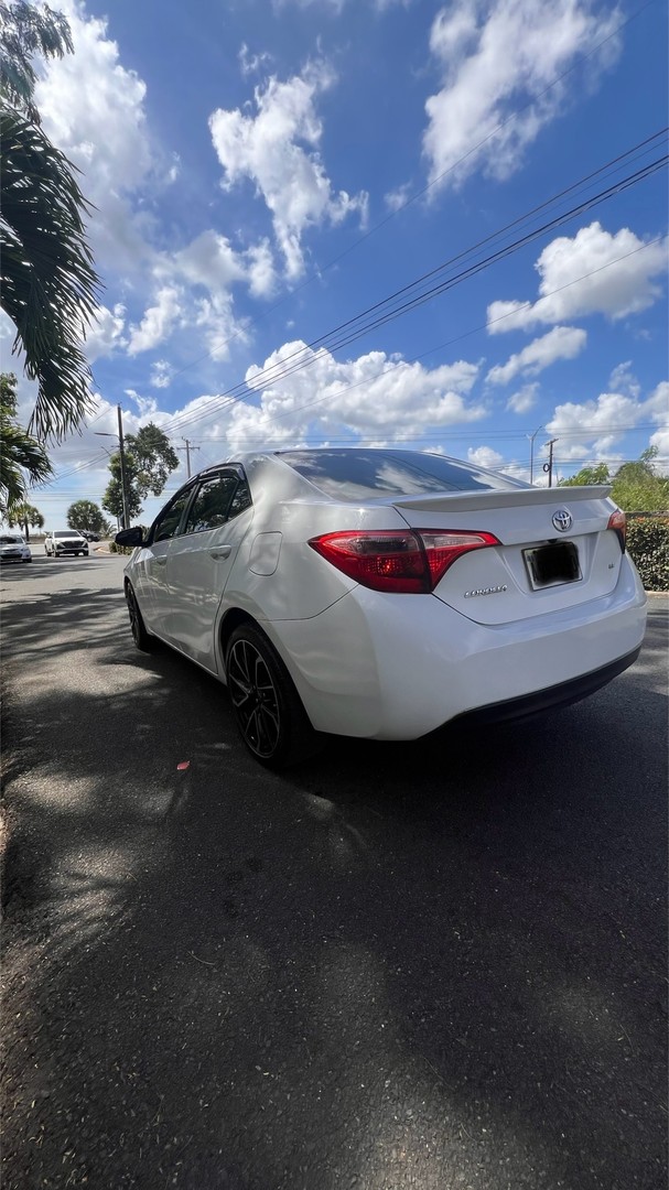 carros - Toyota Corolla LE 6