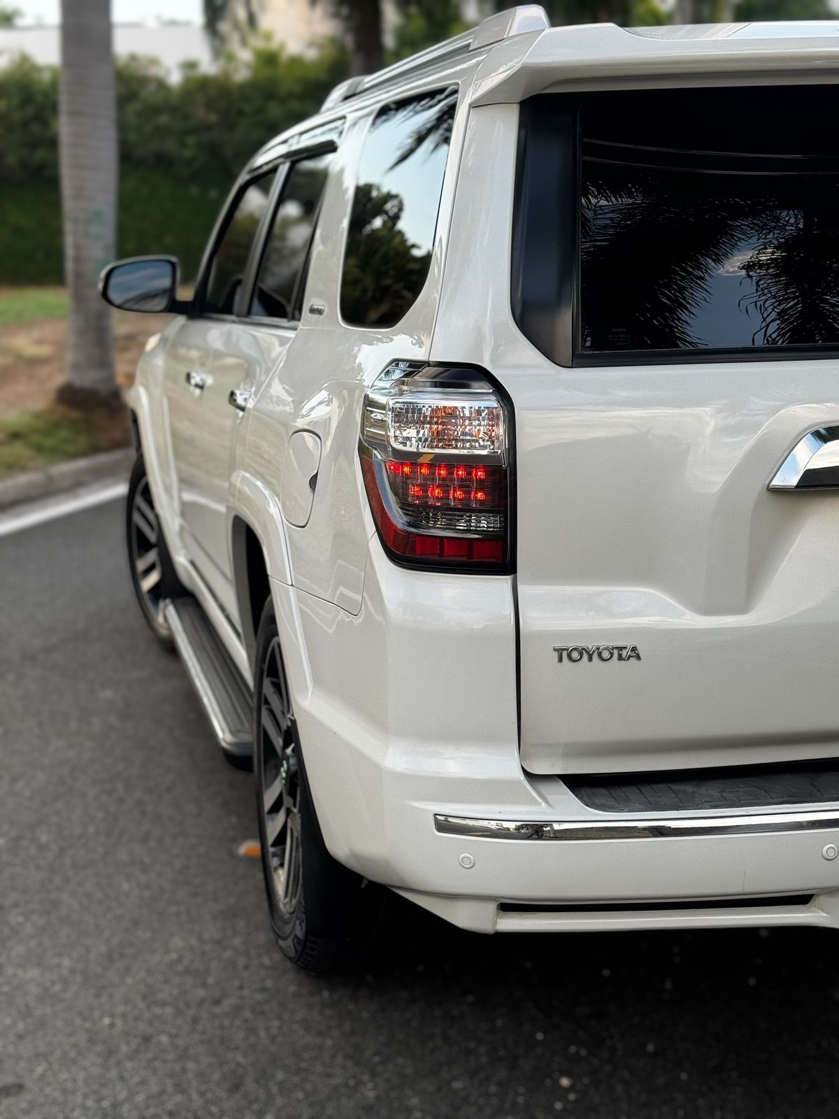 jeepetas y camionetas - Toyota 4 Runner Limited 2021US$54,000 negociable 0
