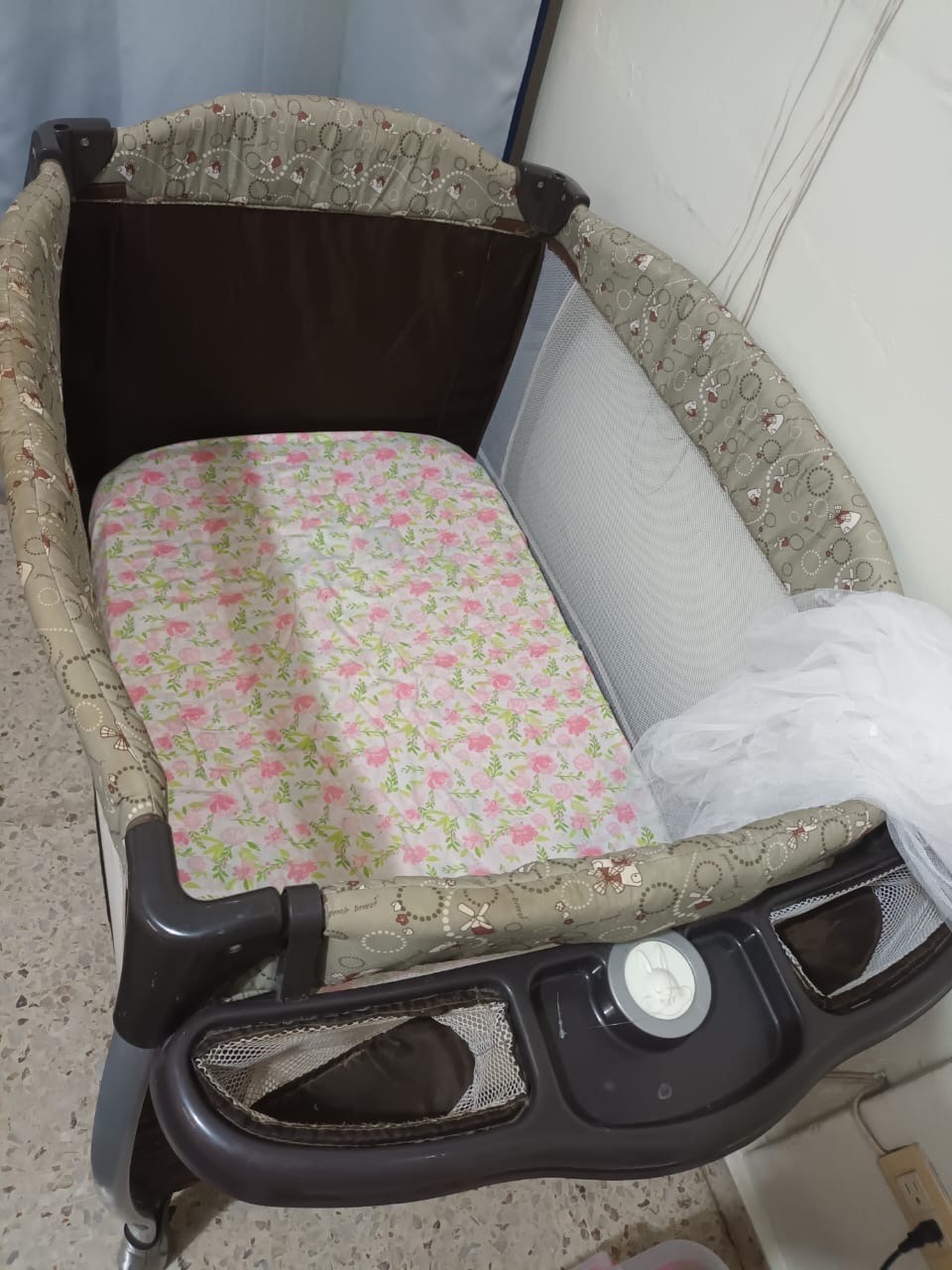 coches y sillas - corral y silla para bebé completo con su colchón  0