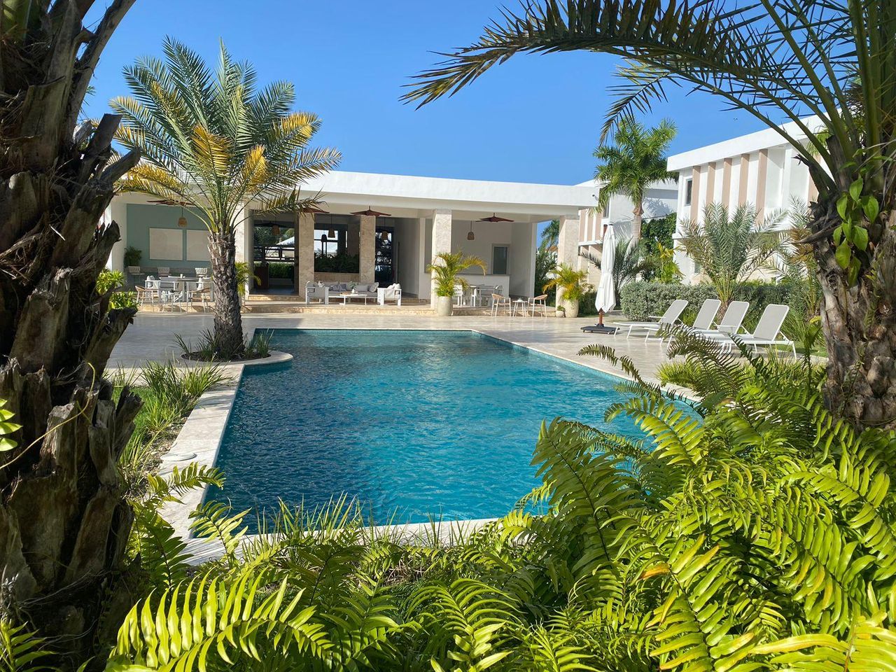 casas vacacionales y villas - Villa de tres habitaciones con acceso a la playa