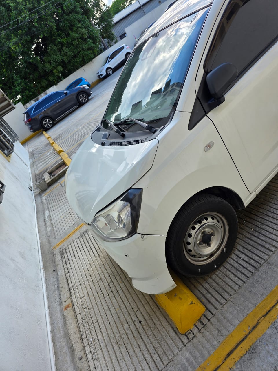 carros - Vendo Daihatsu Mira 2027