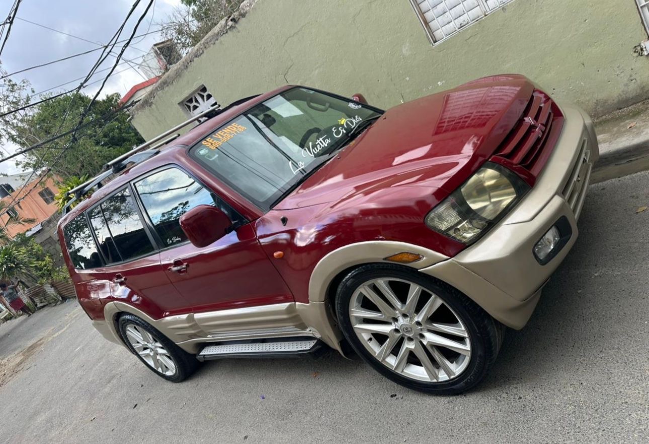 jeepetas y camionetas - Mitsubishi 2001 en perfectas condiciones  0