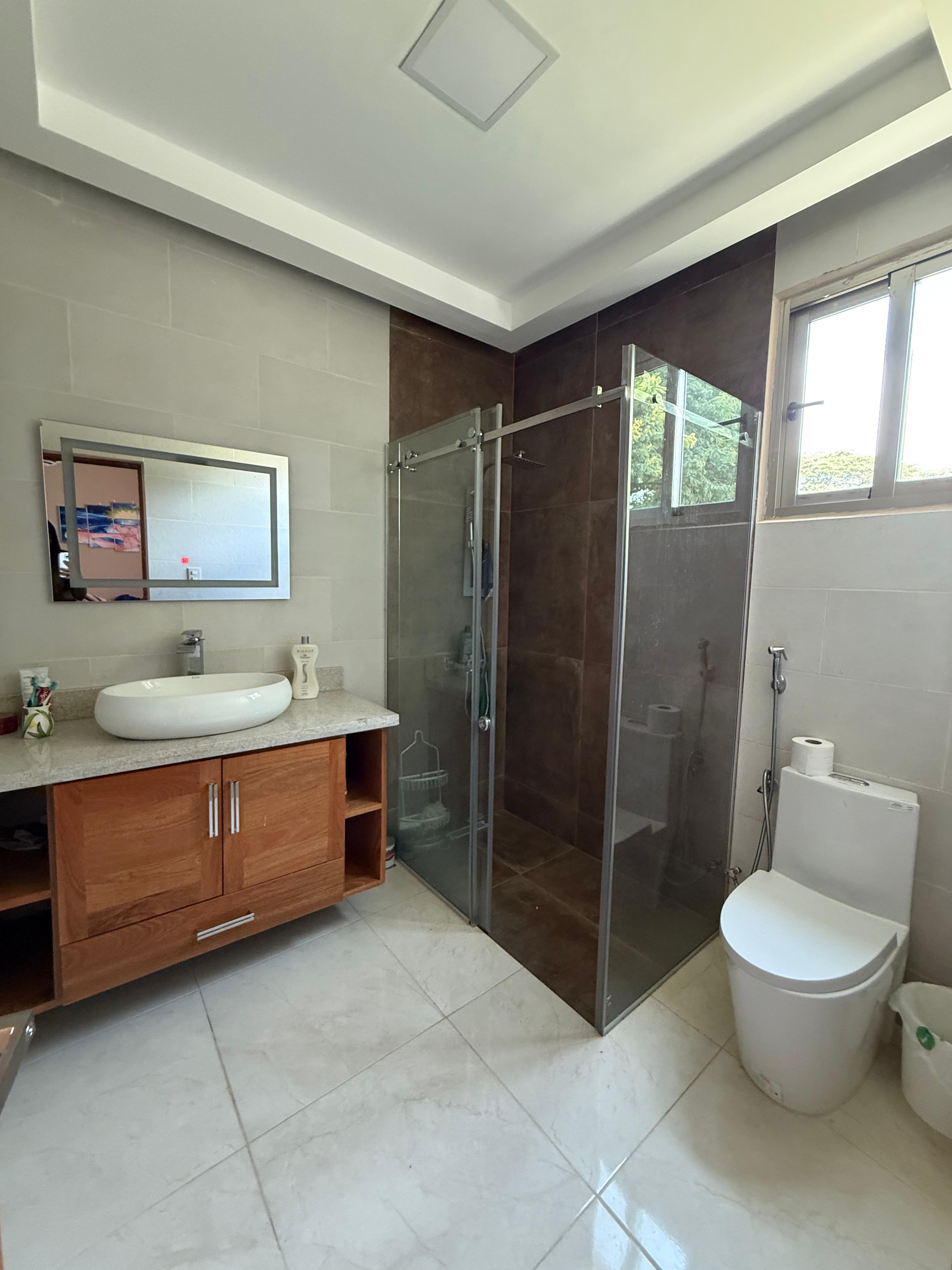 casas - CASA EN VENTA EN GURABO, SANTIAGO. 8