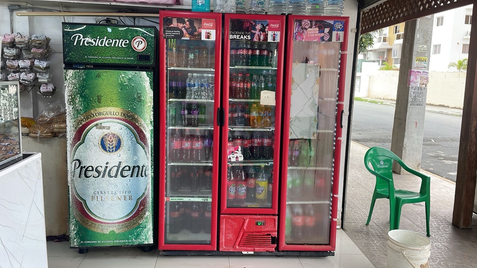 oficinas y locales comerciales - colmado en venta muy Bueno 2