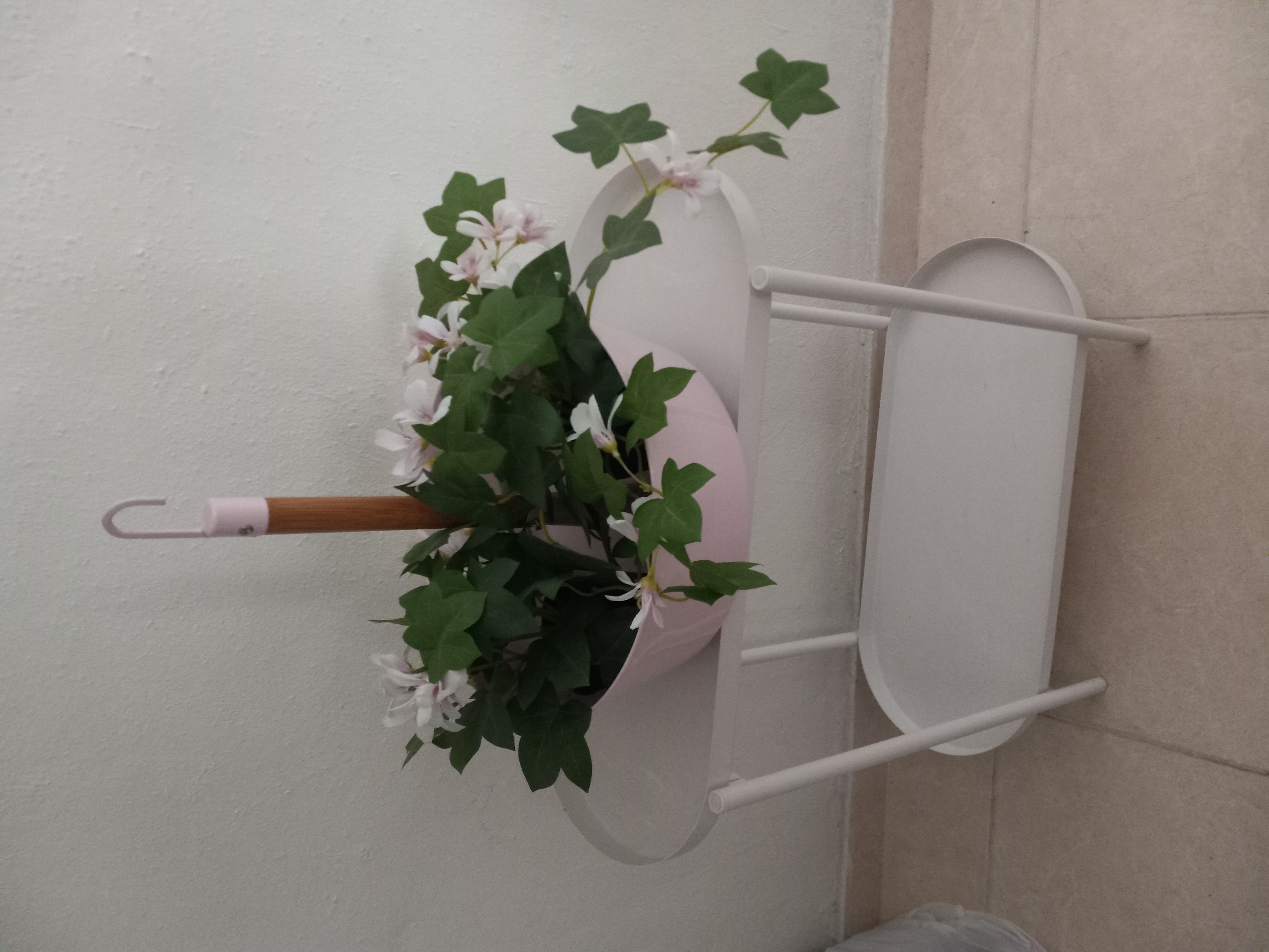 decoración y accesorios - Mesita de metal blanca 