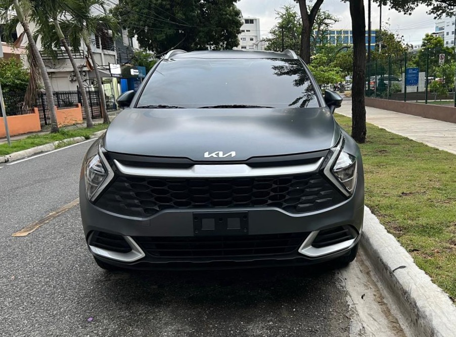 jeepetas y camionetas - Kia Sportage 2023 Gris Mate, como nueva 3