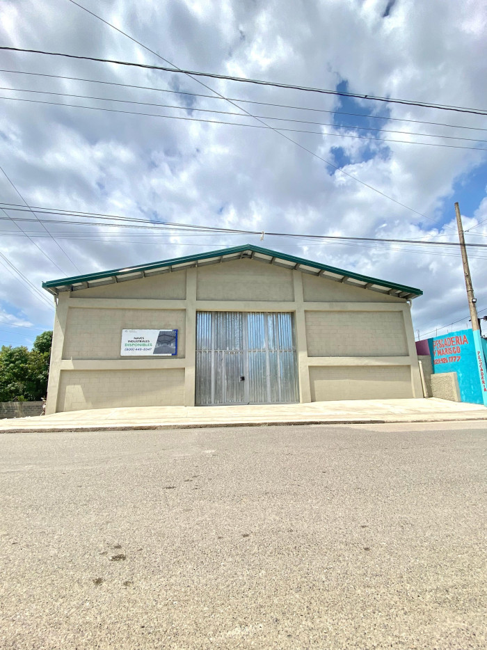 oficinas y locales comerciales - alquiler de nave comercial en brisa del este 1